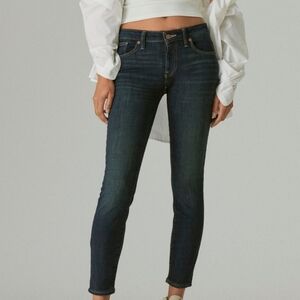 Lucky Brand Lolita capri denim blue jeans  size 00 (24)